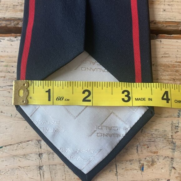 Vitaliano Pancaldi Vintage Tie - Picture 3 of 6